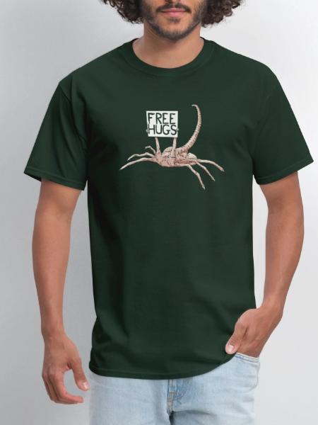 Free Hugs Funny Facehugger Aliens 3172 - Men's T-Shirt