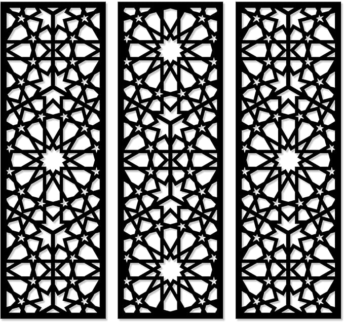 wooden wall art in an arabesque pattern, 3 panels measuring 80x80 cm